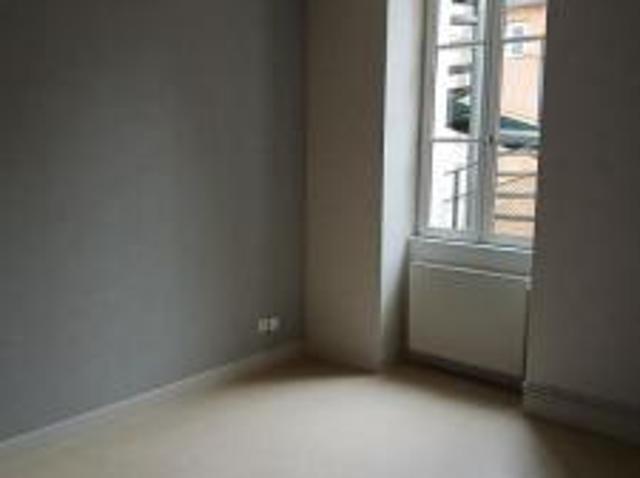 location maison avallon 3 pièces 66 m2 yonne 89200 544 € / mois