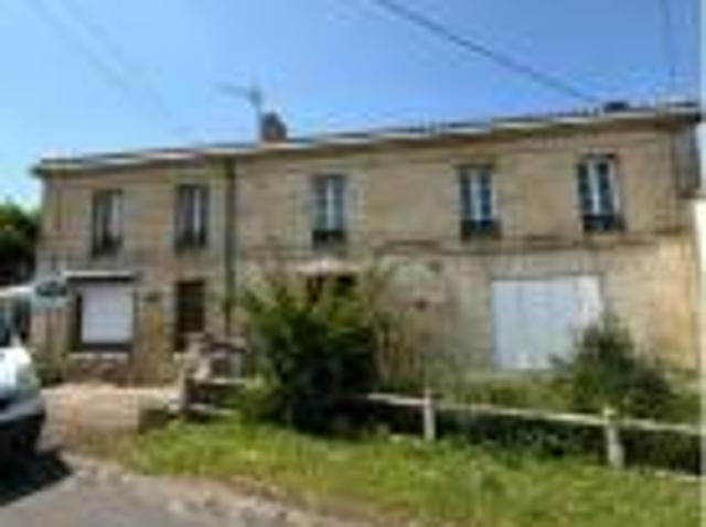 location maison bourg 85 m2 gironde 33710 930 € / mois