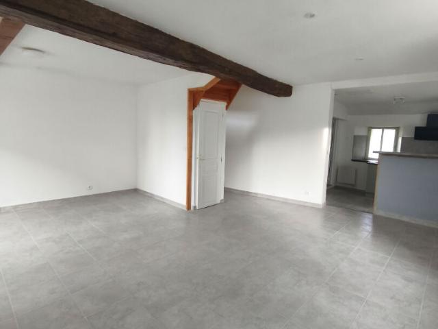 Location maison Bourg L Eveque: 520 € AJP Immobilier Segré