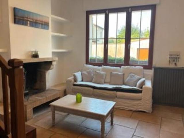location maison bordeaux 3 pièces 82 m2 gironde 33000 1700 € / mois