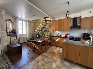 Location maison Bordeaux: 1 200 € AJP Immobilier Bordeaux Nansouty