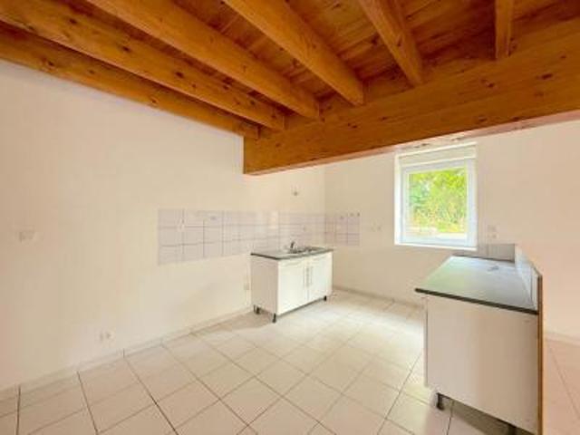 location maison berson 4 pièces 85 m2 gironde 33390 720 € / mois