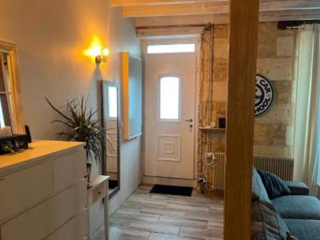 location maison blaye 6 pièces 185 m2 gironde 33390 1000 € / mois