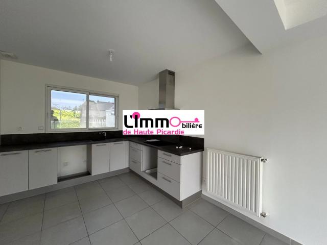 Location Maison Briquemesnil Floxicourt: Pavillon Récent de 5