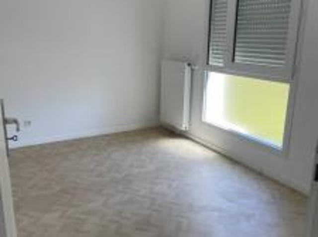 location maison bueil 4 pièces 84 m2 eure 27730 809 € / mois