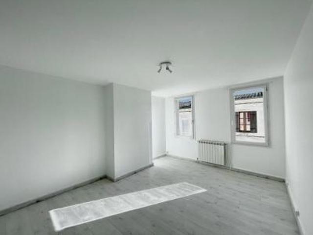 location maison guitres 3 pièces 80 m2 gironde 33230 645 € / mois