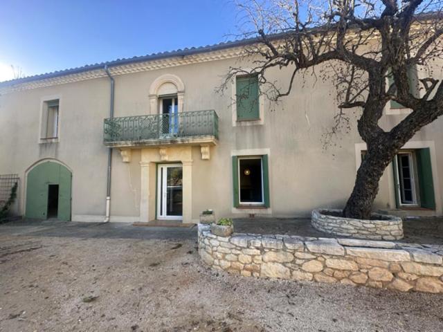 LOCATION MAISON DE 146M2 AVEC 3 CHAMBRES ET TERRASSE