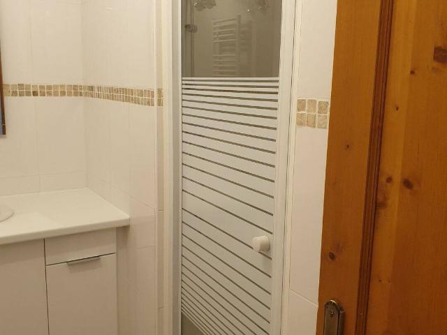 LOCATION MAISON DE TYPE P5 AVEC COUR + TERRASSE + GARAGE DANS RESIDENCE SECURISEE ET CLOS