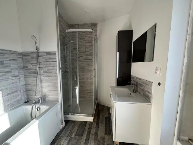 Location Maison de village 4 pièces 85 m2 à Jumeaux