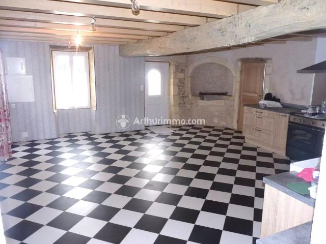 Location Maison de village 7 pièces 139 m2 à Bignay