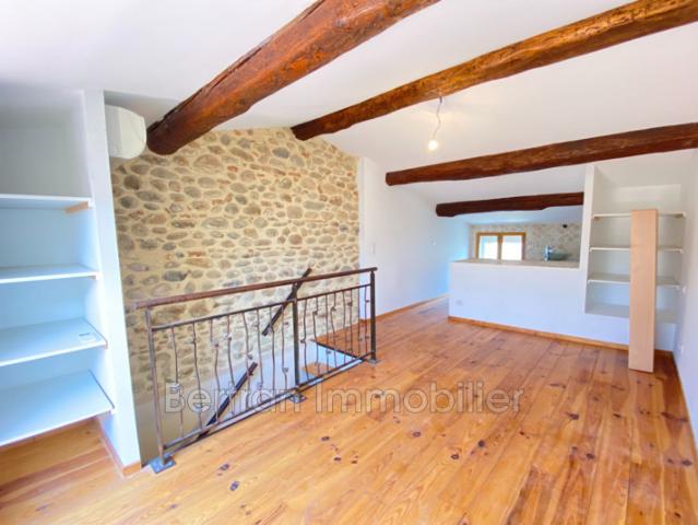 location maison de village 3 Pièce s