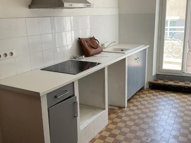 Location Maison de village 3 pièces 82 m2 à Pourrières