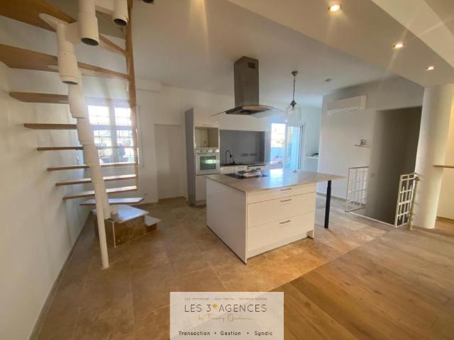 Location MAISON DE VILLAGE A LOUER | Les 3 Agences