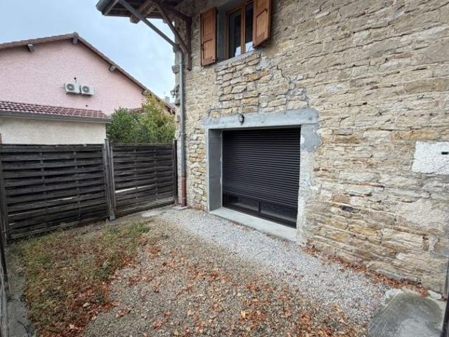 Location Maison de village Avec terrasse rénové e Saint jean le vieux