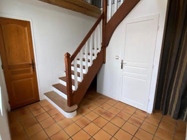 Location Maison de ville 3 pièces 130.89 m2 Gournay sur Aronde