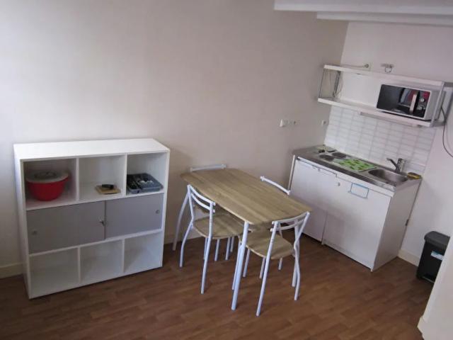 Location maison de ville 3 pièces, 40.00m², Fontenay le Comte