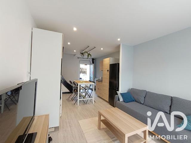 Location Maison de ville 3 pièces 45 m2 Saint Clair de la Tour