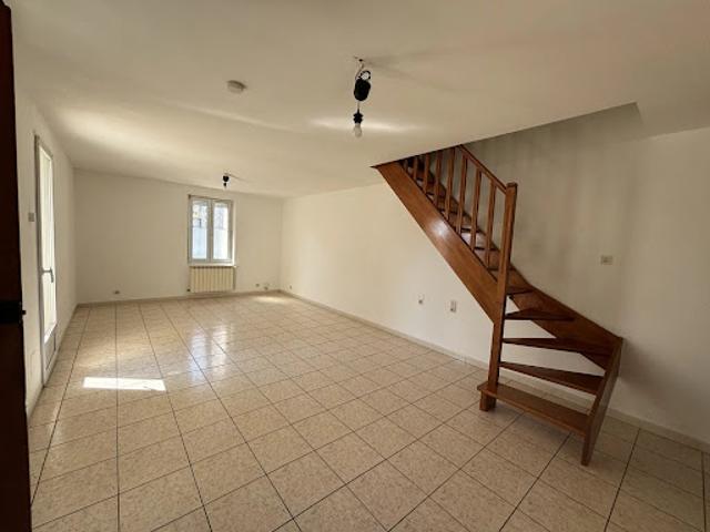 Location Maison de ville 3 pièces 63.54 m2 Nimes