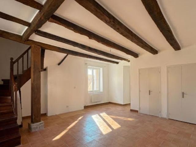 Location Maison de ville 3 pièces 91 m2 Salsigne
