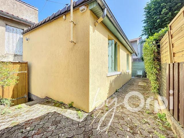 Location Maison de ville 2 pièces 30.48 m2 Royat