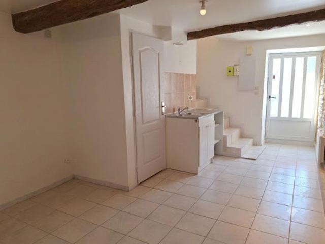 Location Maison de ville 2 pièces 31 m2 Bezouce