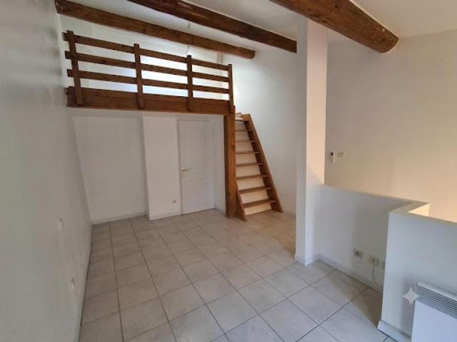 Location Maison de ville 2 pièces 31.68 m2 Bezouce
