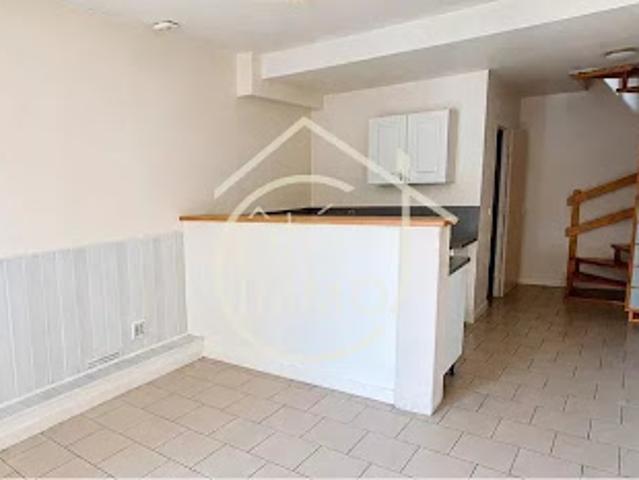 Location Maison de ville 2 pièces 42 m2 Castillon la Bataille