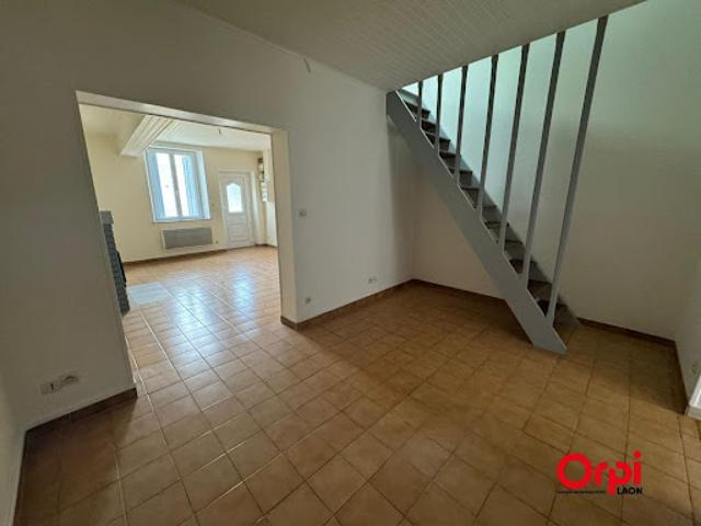 Location Maison de ville 2 pièces 79.89 m2 Marle