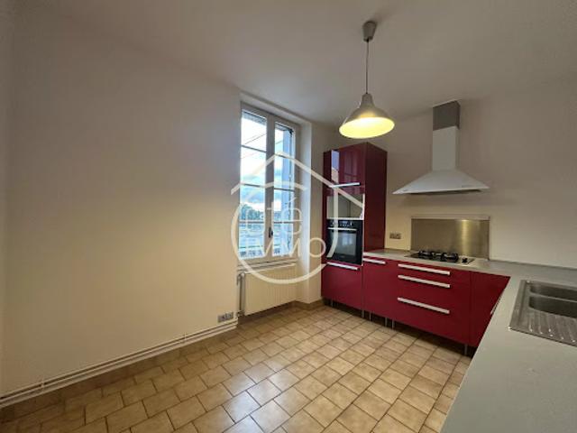Location Maison de ville 4 pièces 105.73 m2 Sainte Foy la Grande