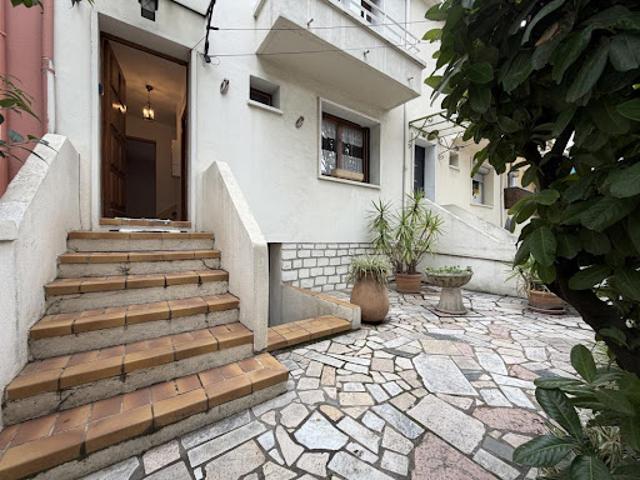 Location Maison de ville 4 pièces 72.97 m2 Marseille 9ème