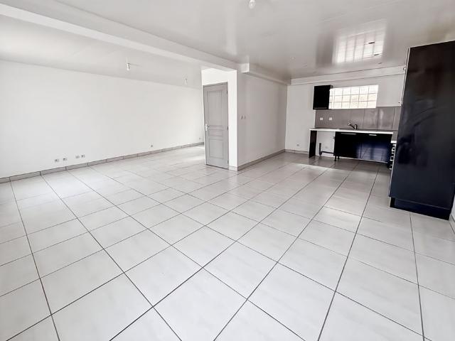 Location maison de ville 4 pièces, 76.00m², Mennecy