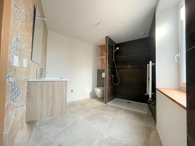 Location Maison de ville 4 pièces 92.34 m2 Bollene