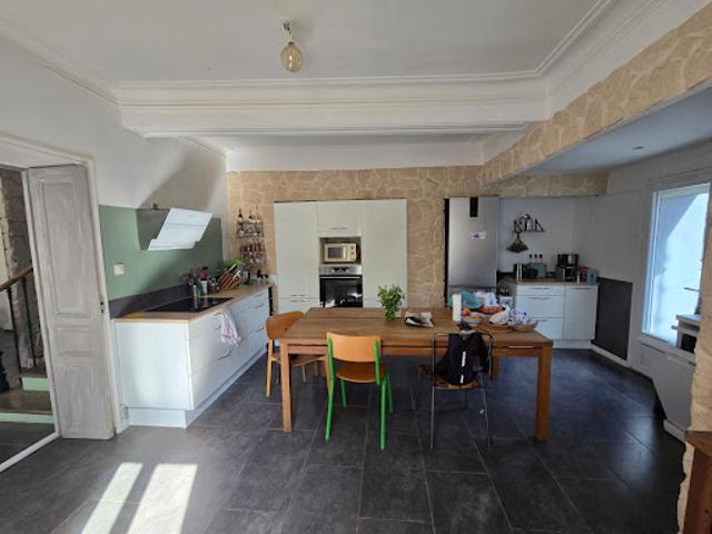 Location Maison de ville 5 pièces 136.8 m2 Saint André de Roquelongue