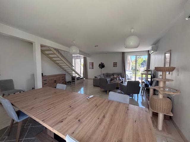 Location Maison de ville 5 pièces 152 m2 Lescar