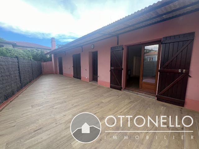 Location Maison de ville 5 pièces 161.8 m2 Roquebrune sur Argens