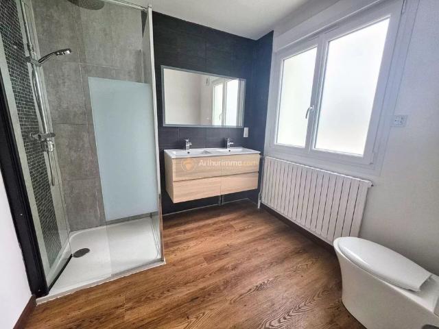 Location Maison de ville 6 pièces 121 m2 à Brest