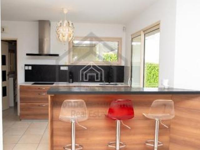 location maison divonne les bains 6 pièces 163 m2 ain 01220 3990 € / mois