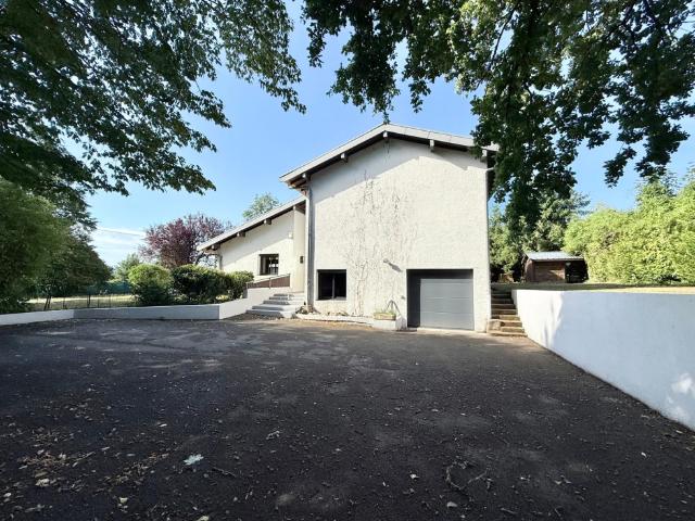 Location maison Divonne les Bains 6 pièces 171m² 3950€ | Matesa Immobilier
