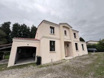 location maison haillan 5 pièces 180 m2 gironde 33185 2000 € / mois