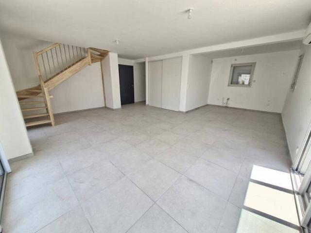 Location maison individuelle 5 pièces 105 m² Bourgoin Jallieu 38300 1 520 €