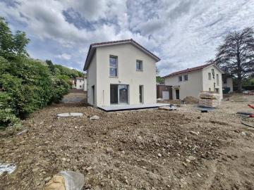 Location maison individuelle 5 pièces 106 m² Bourgoin Jallieu 38300 1 590 €
