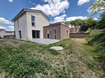 Location maison individuelle 5 pièces 109 m² Bourgoin Jallieu 38300 1 550 €