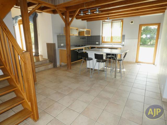 Location maison Le Loroux Bottereau: 1 450 € AJP Immobilier Saint Sébastien sur Loire