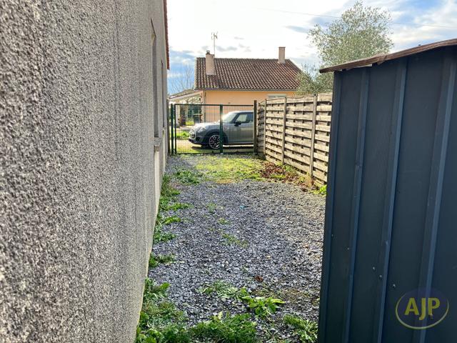 Location maison Les Billaux: 906 € AJP Immobilier Libourne