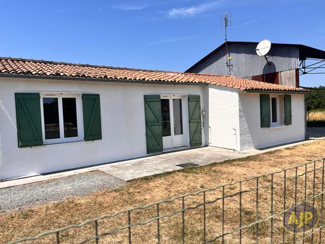 Location maison Les Gonds: 690 € AJP Immobilier Saintes