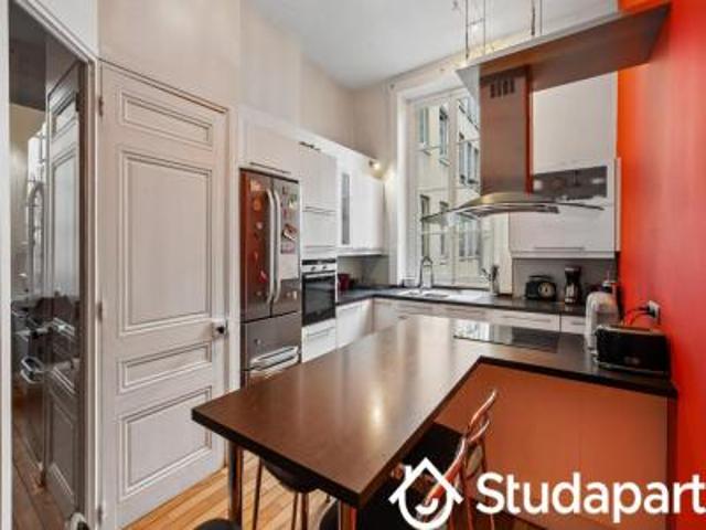 location maison lyon 6eme arrondissement 4 pièces 140 m2 rhone 69006 3201 € / mois
