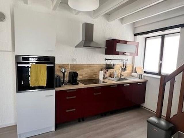 Location maison, m² T 2 à Villieu Loyes Mollon, 790 €