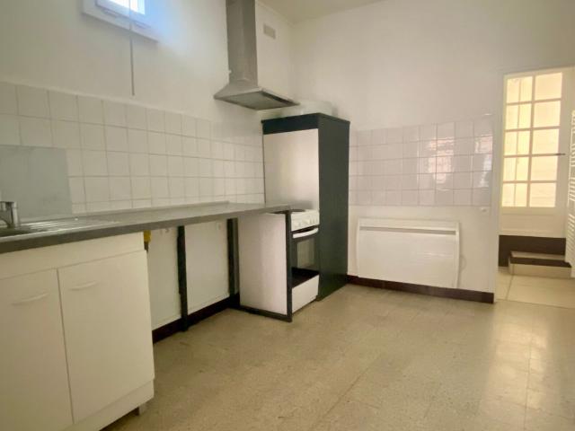Location maison, m² T 2 à Abbeville, 532 €
