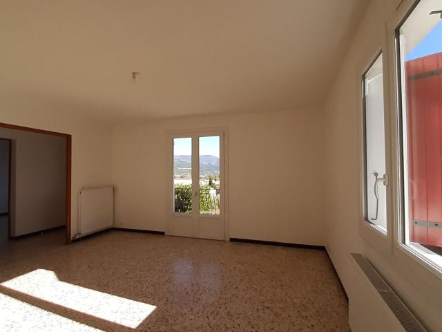 Location maison, m² T 2 à Aubignosc, 890 €