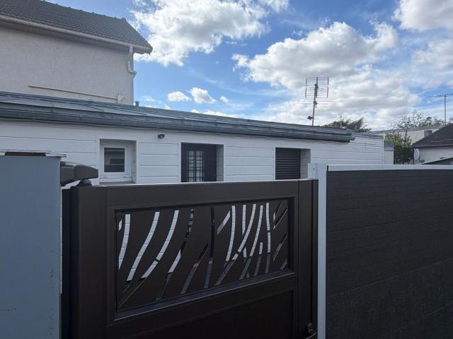 Location maison, m² T 2 à Aulnay sous Bois, 850 €